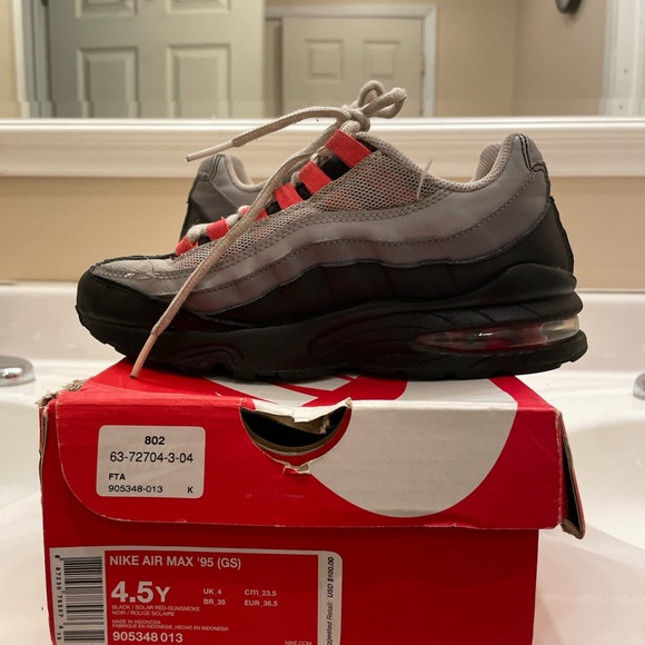 Nike Air Max 95 Solar Red (GS) Size 4.5Y - Picture 6 of 8